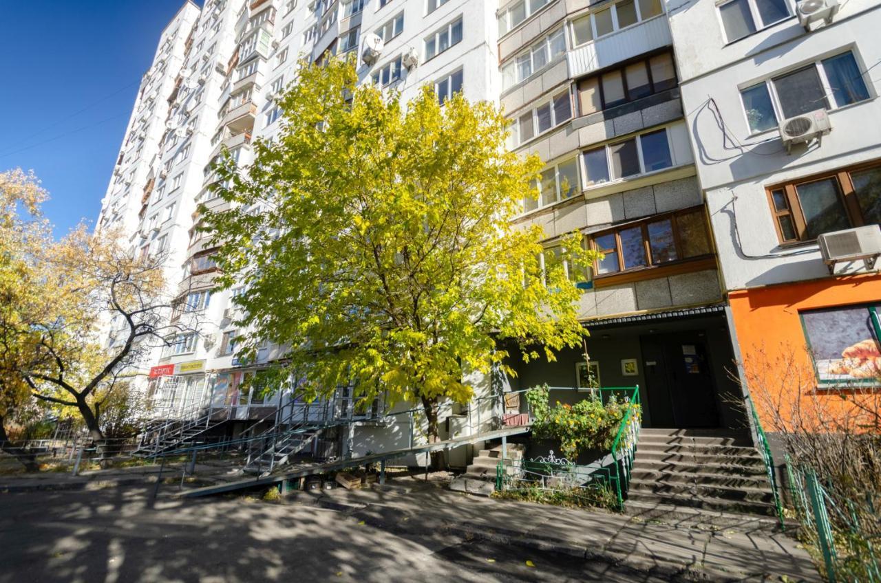 Artal Apartment On Obolonskaya Square 1 Kiev Exterior foto