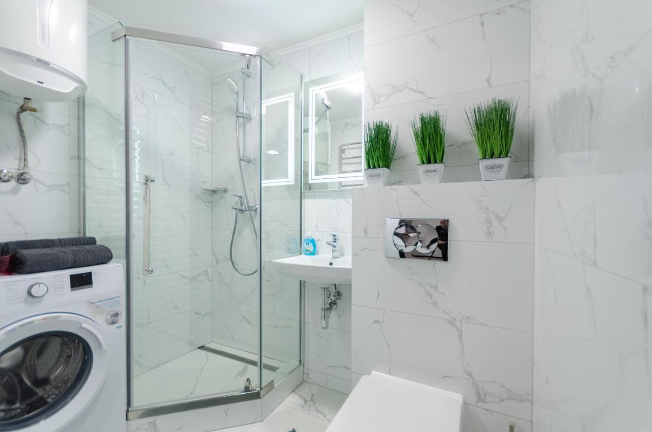 Artal Apartment On Obolonskaya Square 1 Kiev Exterior foto